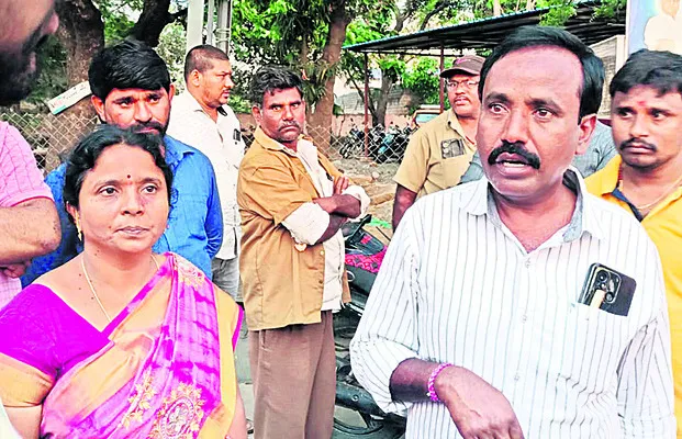 దొంగల హల్‌చల్‌.. 