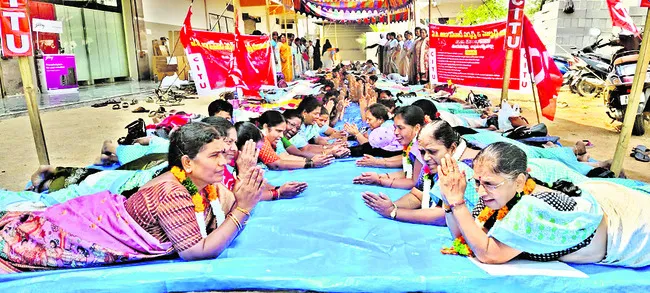 అంగన్‌వాడీల సమస్యలపై నిర్లక్ష్యం