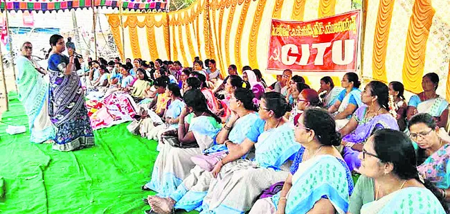 అంగన్‌వాడీల రిలే నిరహార దీక్ష 