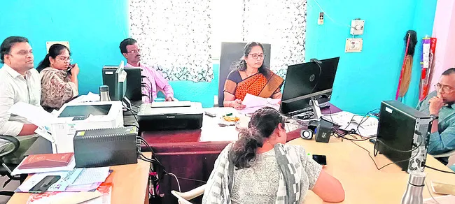 ఆరోగ్య సూచికల్లో వెనుకబాటు వద్దు 