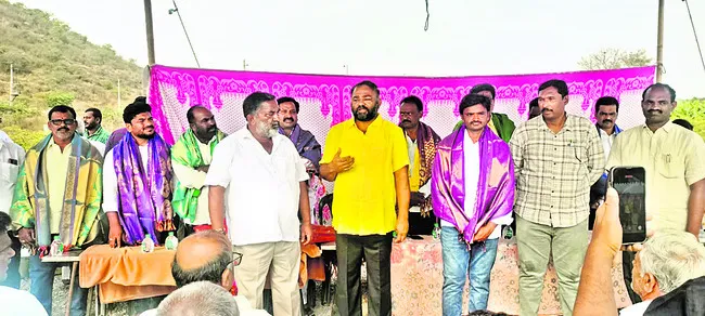 జలహారతిలో భగ్గుమన్న వర్గవిభేదాలు!