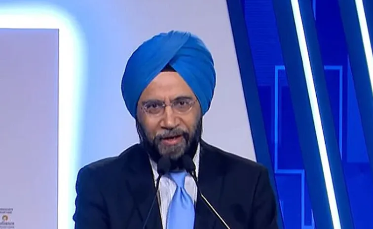 SEBI Whole Time Director Amarjeet Singh Warns Against AI Driven Misinformation 