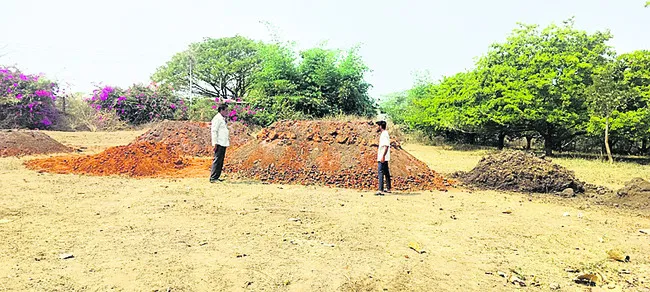 మూడేళ్లుగా వేలం బంద్‌