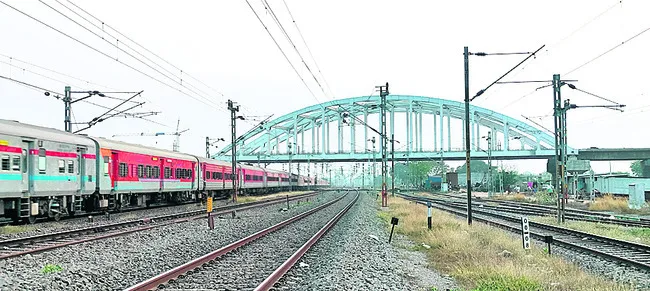 చివరిదశలో ఆర్వోబీ పనులు 