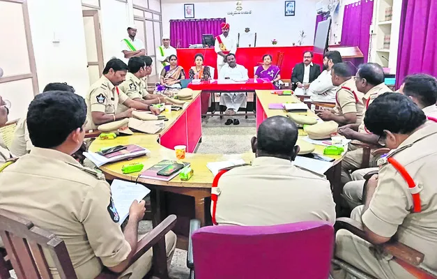 కేసుల రాజీకి కృషి చేయాలి 