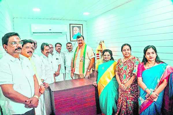 చైన్నెలో బీజేపీ ఎన్నికల కార్యాలయం 