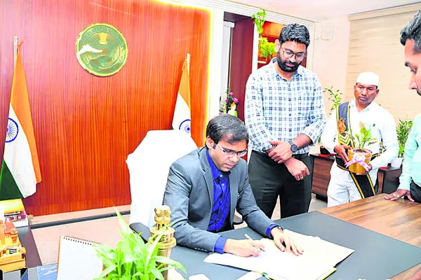 భద్రాద్రి కలెక్టర్‌గా అంకిత్‌