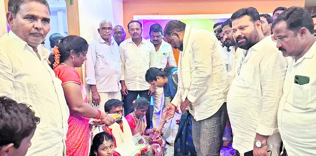 అర్హులందరికీ ఇందిరమ్మ ఇళ్లు 