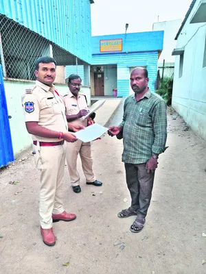 రెండు మోపెడ్లు ఢీ: ఒకరి మృతి