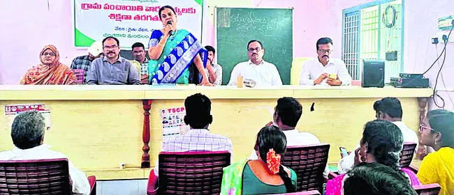 గ్రామాల అభివృద్ధికి  పాటుపడాలి
