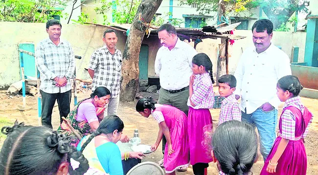 ప్రభుత్వ పాఠశాలల్లో బోధన తీరు మెరుగుపర్చాలి