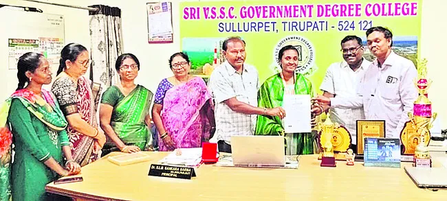 సూళ్లూరుపేట విద్యార్థినికి కాంస్య పతకం 