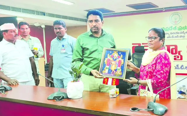 ఇంగ్లిష్‌–2 పరీక్షకు 36,579 మంది హాజరు 