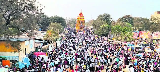 ●నయన మనోహరం 