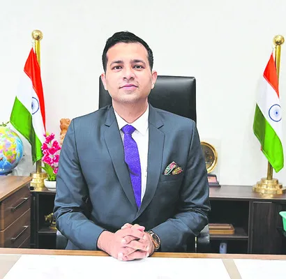 కలెక్టర్‌ ప్రతీక్‌జైన్‌ బదిలీ 