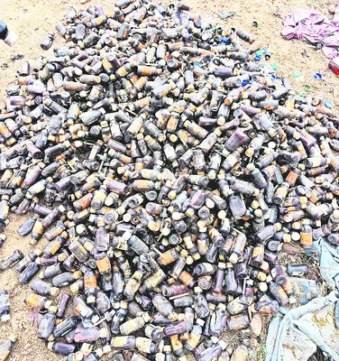 చెత్తకుప్పలో గర్భిణుల ఔషధాలు 