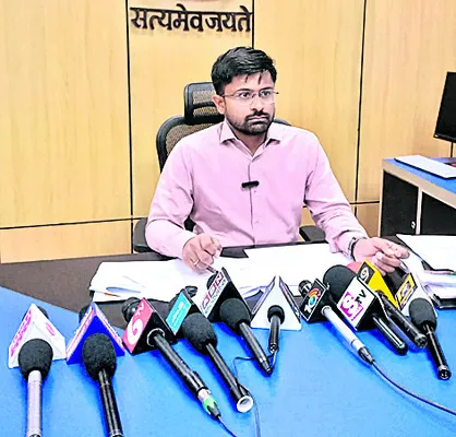 సర్వీసు మొదలుకొని సరెండర్‌ దాకా..