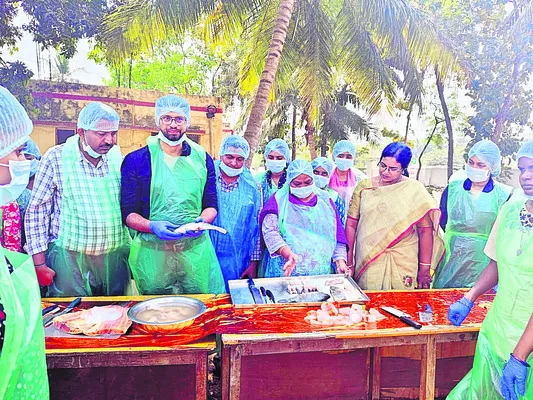 చేపల ఉత్పత్తులతో అధిక లాభాలు 