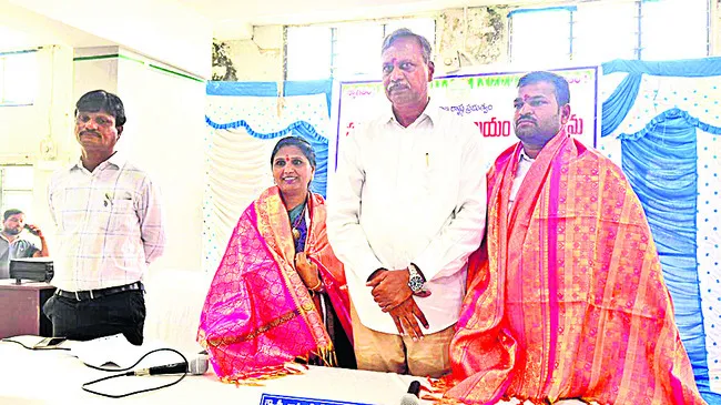 పట్టణాభివృద్ధే ముఖ్యం 