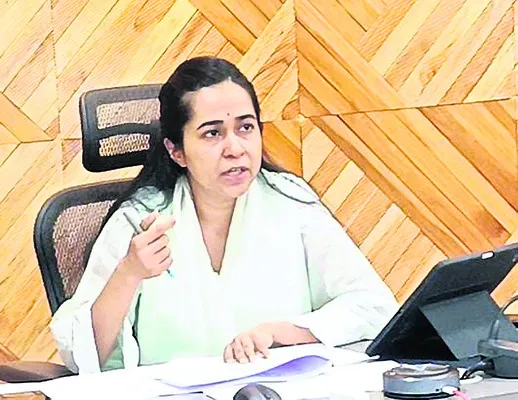 ఔత్సాహిక పారిశ్రామికవేత్తలను ప్రోత్సహించాలి 