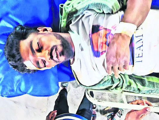 రోడ్డు ప్రమాదాల్లో ఇద్దరికి గాయాలు 