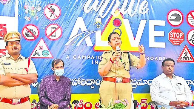 డ్రైవర్లకు స్పష్టమైన కంటిచూపు కీలకం