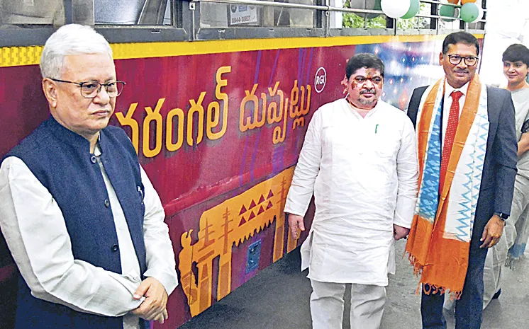 TGSRTC unveils Telangana GI heritage on statewide buses