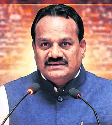 పీఎంశ్రీపై పార్లమెంట్‌లో ప్రశ్నించిన ఎంపీ