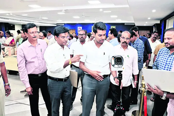 ఎక్కడైనా.. ఎక్స్‌రే!