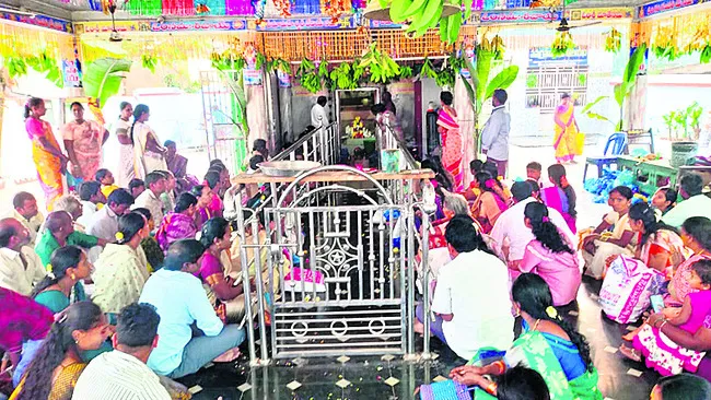 ఘనంగా ముగిసిన దేవీతల్లి తీర్థం 
