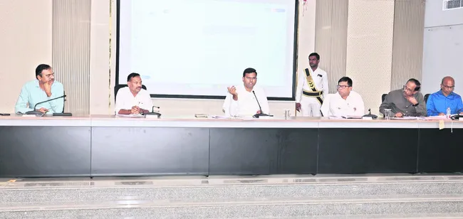 నిబంధనల మేరకే గుర్తుల కేటాయింపు 