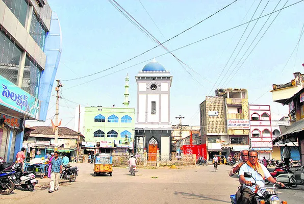 జగిత్యాలకు ఐకాన్‌ క్లాక్‌టవర్‌