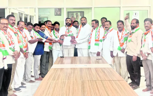 పార్టీ కోసం పనిచేసిన వారికే ప్రాధాన్యత 