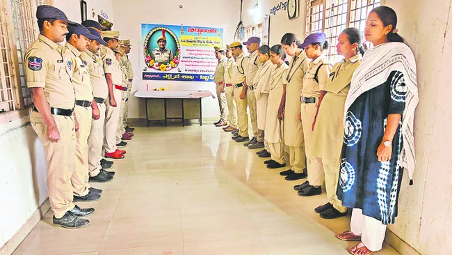 సౌమ్యకు ఘన నివాళి