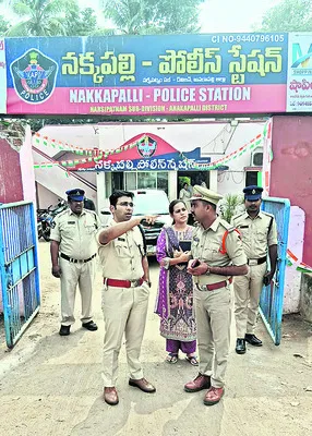 నేరాల కట్టడికి సీసీ కెమెరాల నిఘా పెంచండి 