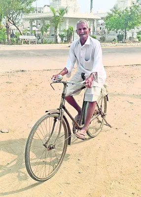 90 ఏళ్ల కుర్రాడు! 