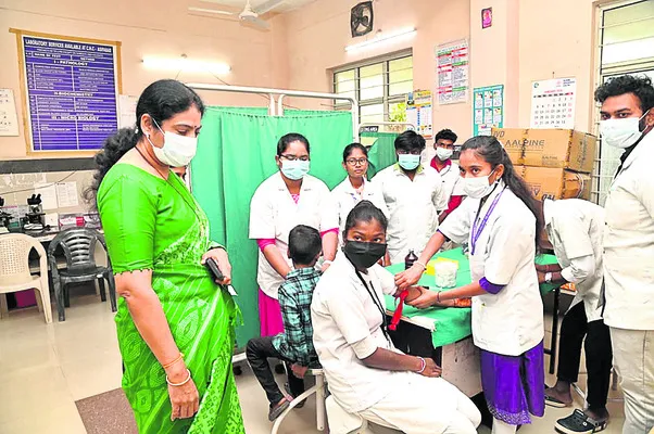 రోగులతో మర్యాదగా మెలగాలి