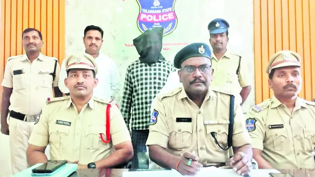 కిలో 265 గ్రాముల గంజాయి స్వాధీనం