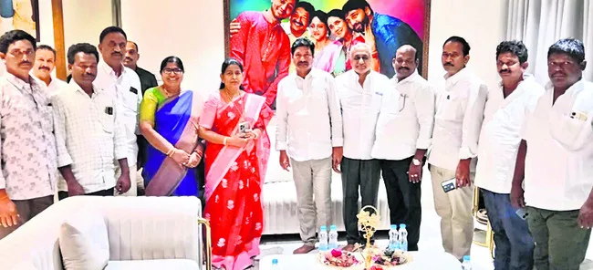 ఏపీలో అసలు ప్రజాస్వామ్యం ఉందా? 