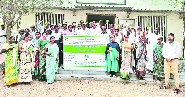 ●పొలం బడి.. రైతులకు రాబడి