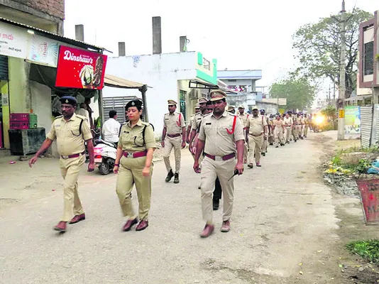 నిబంధనలు ఉల్లంఘిస్తే కఠిన చర్యలు