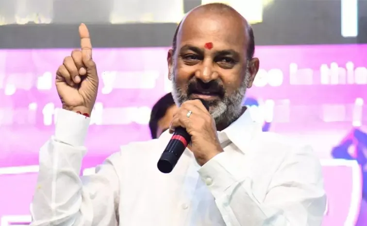 స్పీకర్‌పై బండి సంజయ్‌ ఫైర్‌.. పదవికి మచ్చ తెస్తారా?