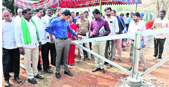 సోలార్‌ ప్లాంట్‌తో రూ.లక్షల్లో ఆదాయం