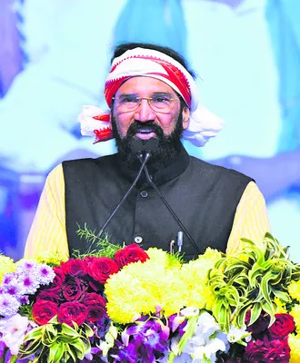 కార్యకర్తలు వీరోచితంగా పోరాడారు
