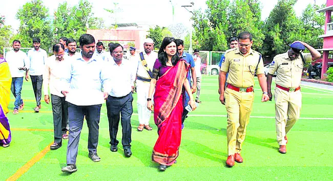 ● రైల్వేలైన్‌కు భూసేకరణ వేగవంతం ● కలెక్టర్‌ గరీమా అగ్రవ