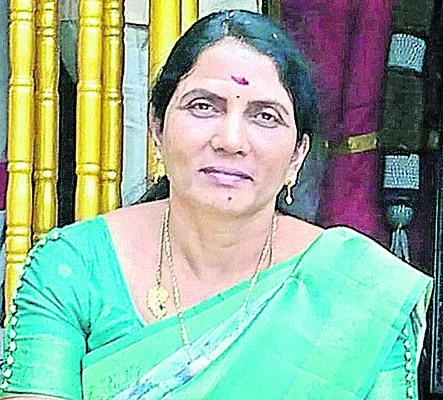 ఐసీడీఎస్‌ పీడీకి బదిలీ