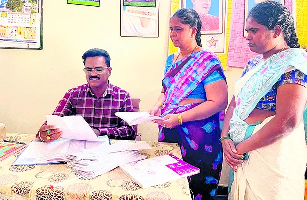 మరింత పడిపోయిన కందులు, వేరుశనగ ధరలు  