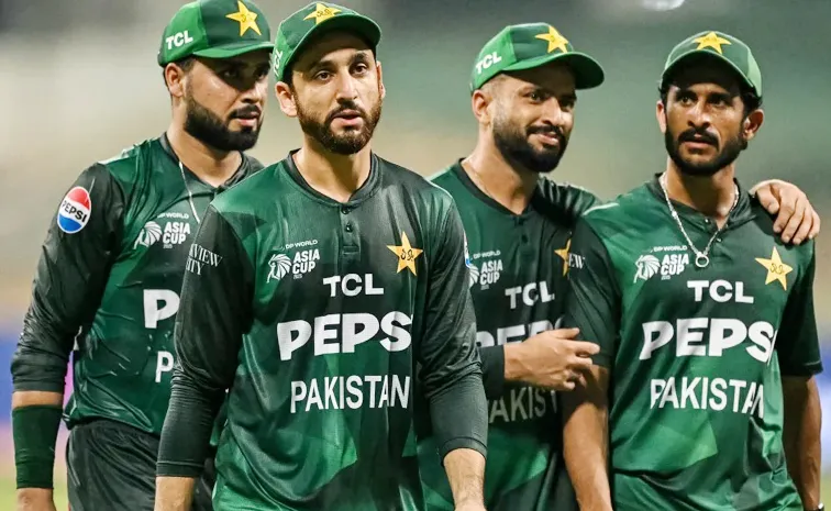 అందుకే టీమిండియాతో మ్యాచ్‌ బహిష్కరిస్తున్నాం: పాక్‌ ప్రధాని