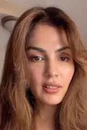 Rhea Chakraborty about her Comeback with Family Business after 7 years5