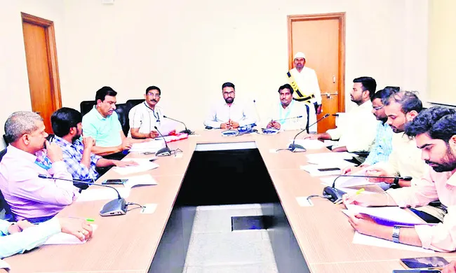 ప్రతి అంశంపై నిశిత పరిశీలన అవసరం